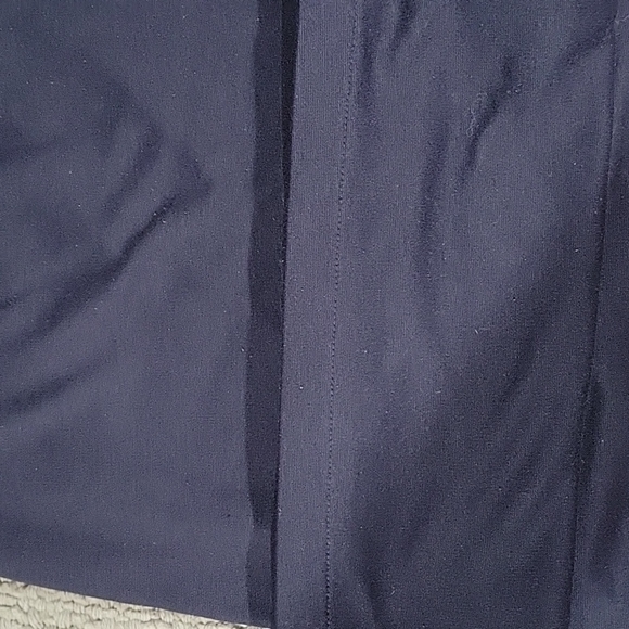 Avenue Plus Size Navy Blue Capri Stretch Pants Size 30/32 - Picture 4 of 7